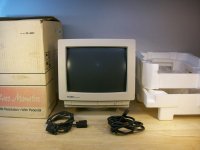 Tandy VGM-390 - VGA COMPUTER MONITOR w/box, made in Korea 1993