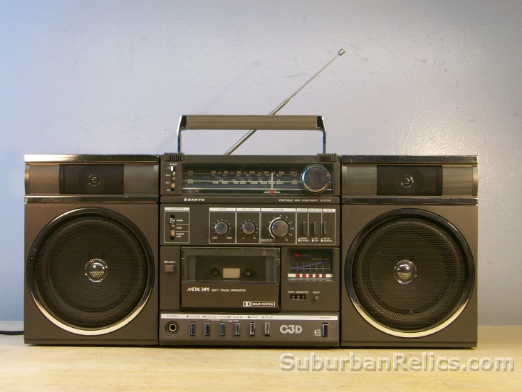 Sanyo CD3 - BOOMBOX GHETTO BLASTER -AM/FM stereo, cassette bad - Click Image to Close