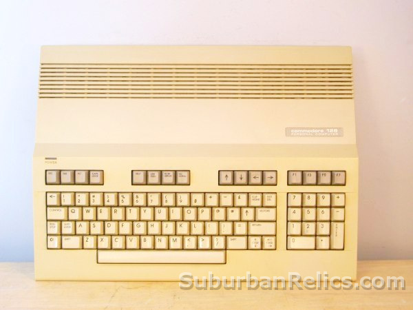 Commodore 128 - VINTAGE COMPUTER - w/power supply, tested good - Click Image to Close