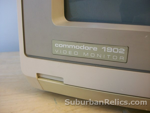 Commodore 1902 - COLOR MONITOR - working well, nice shape! - Click Image to Close