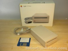 Apple A9M0106 - 3.5" EXTERNAL FLOPPY DISK DRIVE - tested